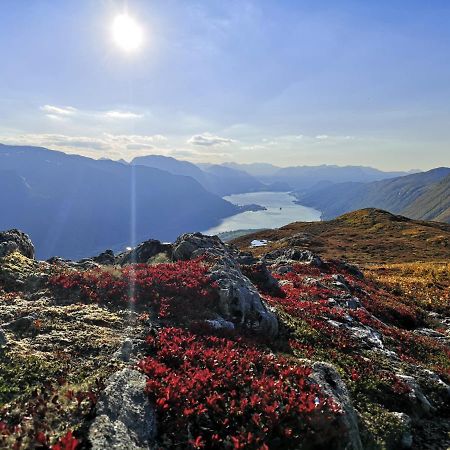 Romsdalseggen Lodge Isfjorden 외부 사진