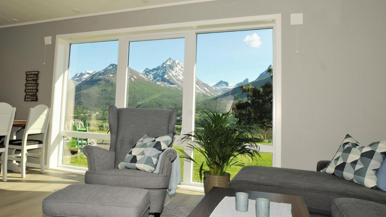 Romsdalseggen Lodge Isfjorden 외부 사진