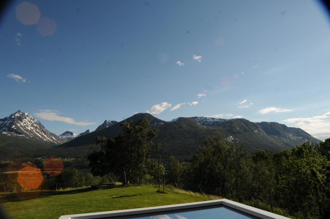 Romsdalseggen Lodge Isfjorden 외부 사진