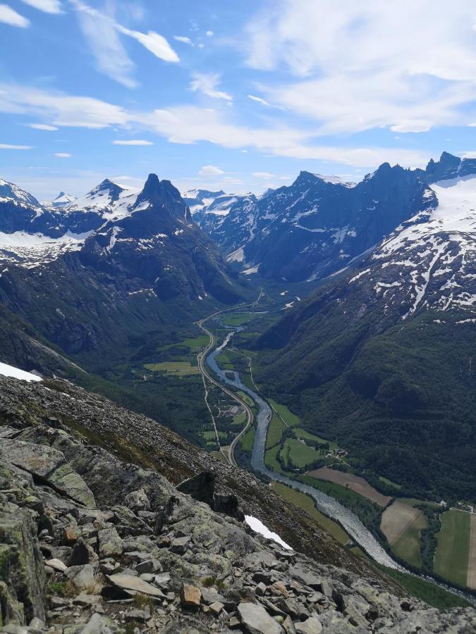 Romsdalseggen Lodge Isfjorden 외부 사진