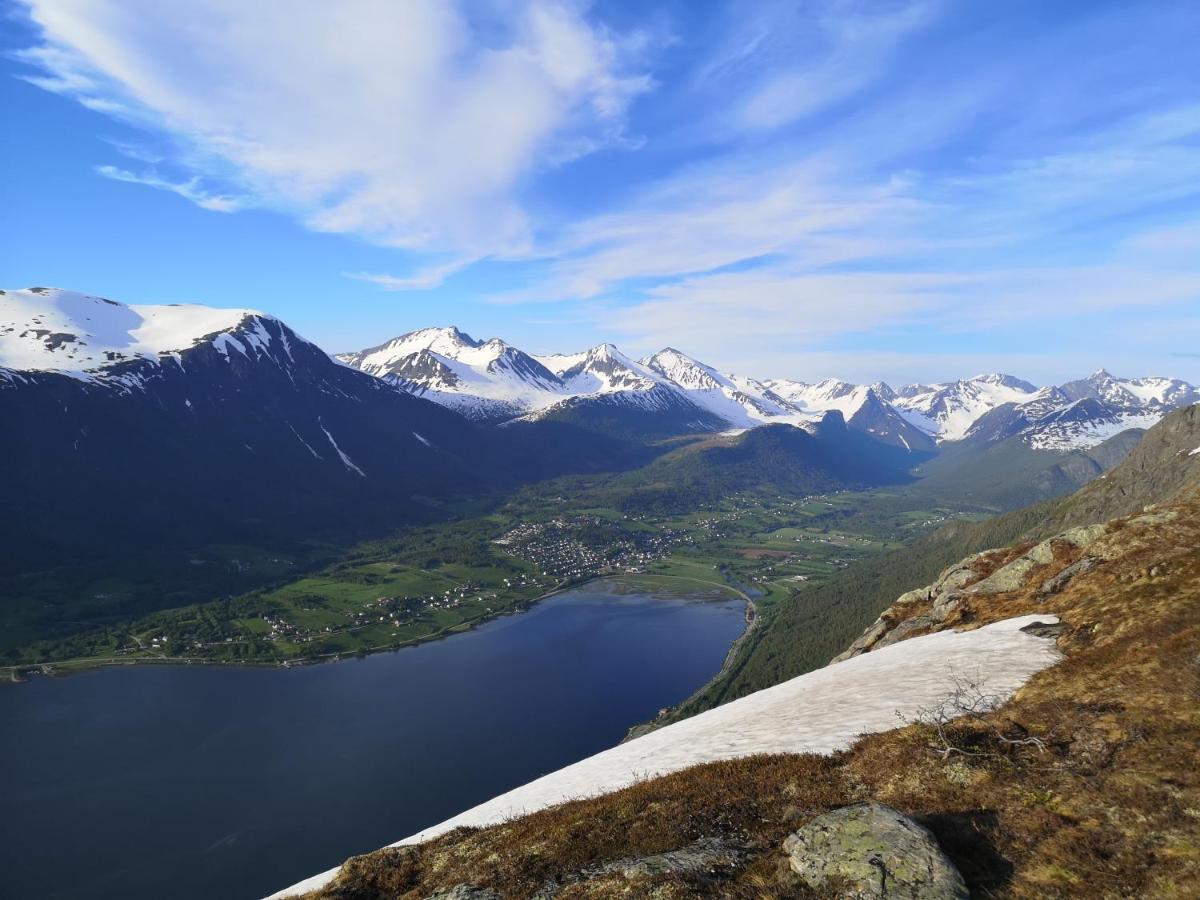Romsdalseggen Lodge Isfjorden 외부 사진
